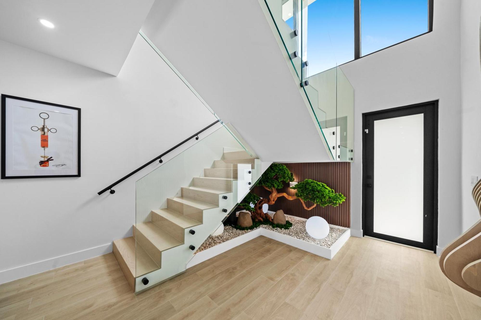 Modern Zen Oasis In Design District Sleeps 16