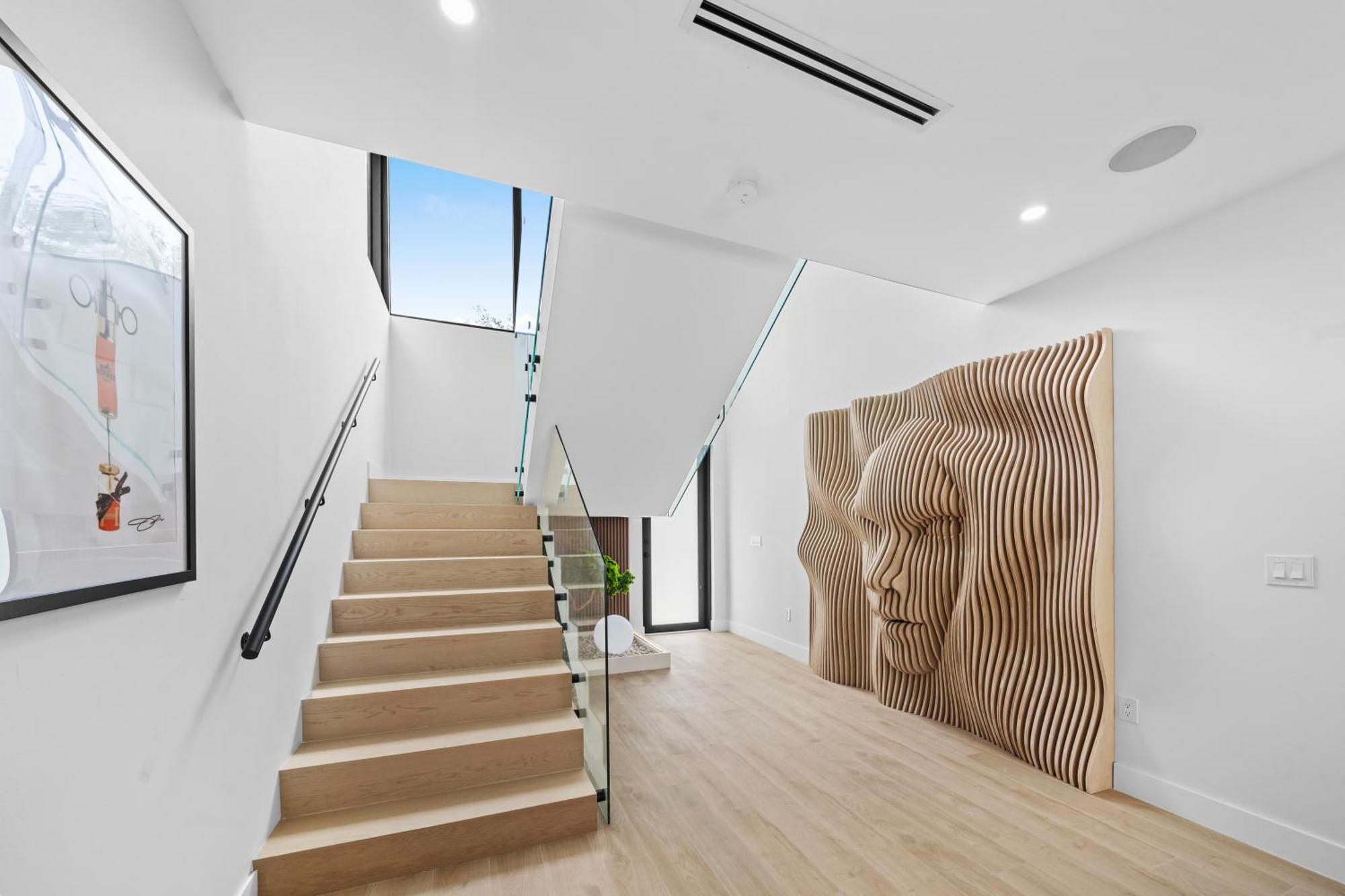 Modern Zen Oasis In Design District Sleeps 16 Miami