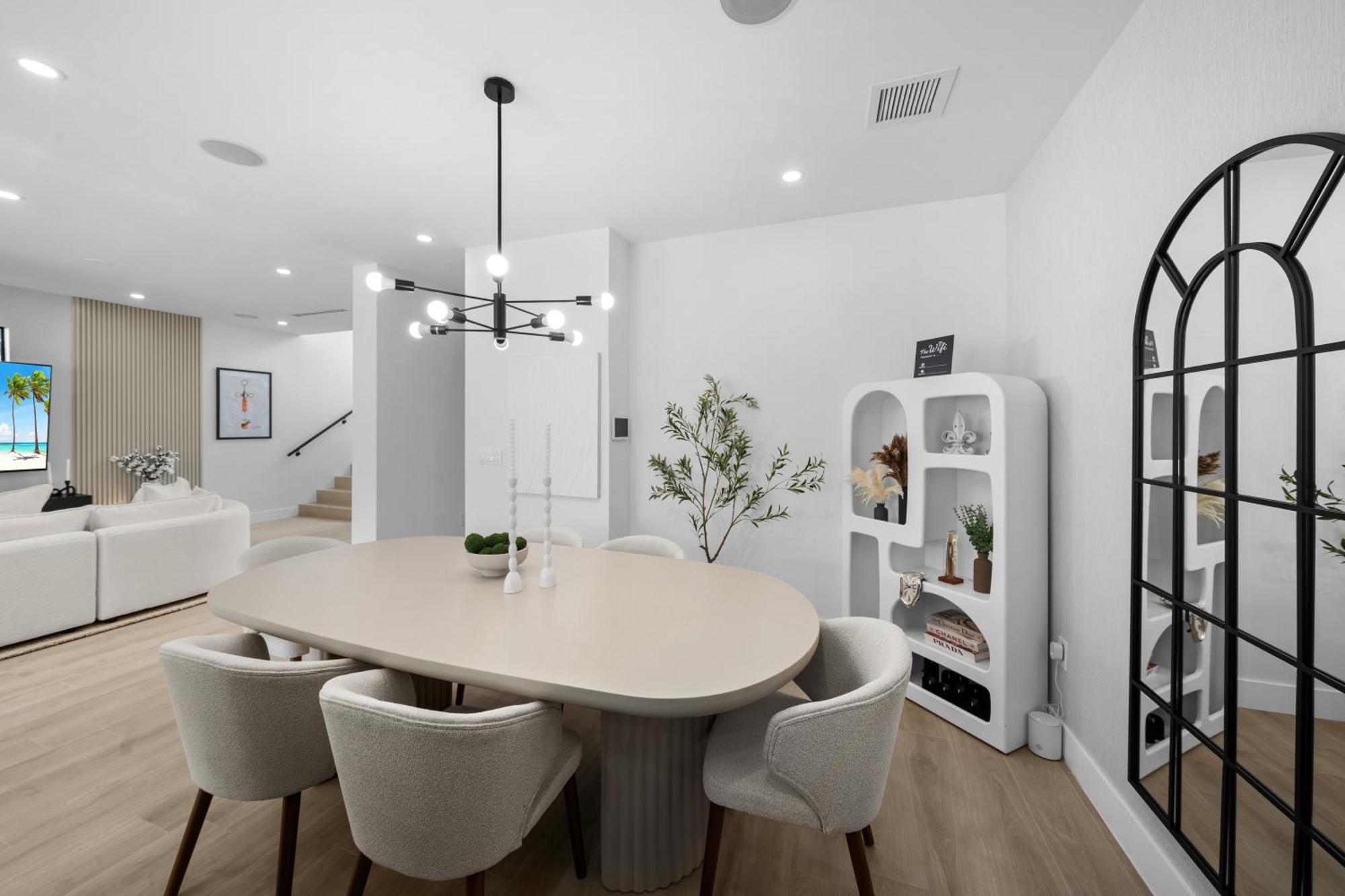 Modern Zen Oasis In Design District Sleeps 16 * Miami